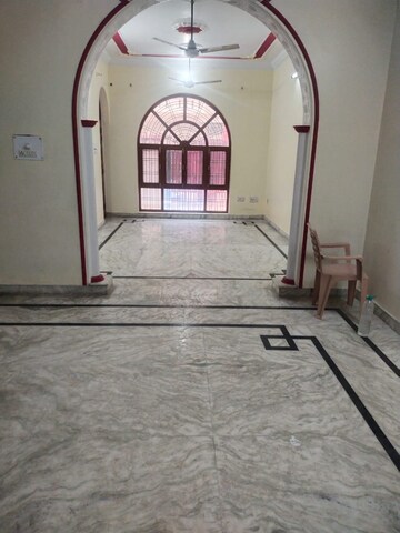 Building Lobby in 3 BHK Villa at Gomti Nagar – for Rent