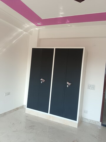 Furnished Amenities in 2.5 BHK Independent House at Sector 82 – for Rent