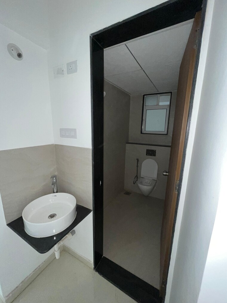 Bathroom, lohia-unika 3 Bedroom 1618 Sq.Ft. Apartment In Hadapsar Pune 8450681
