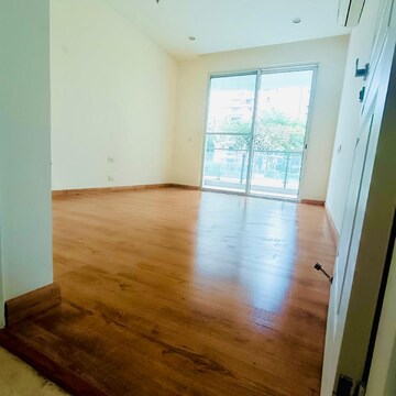 Room in 3 BHK Apartment at M3M Merlin, Sector 67 – for Sale