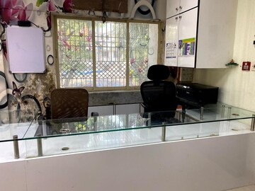 Master Bedroom in 2 BHK Apartment at Green View Goregaon, Goregaon East – for Rent