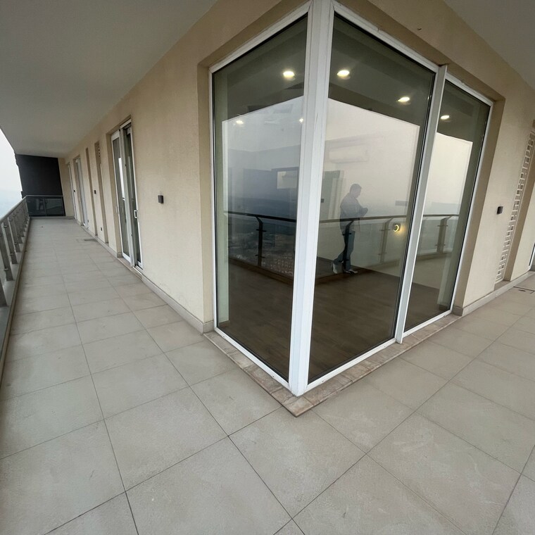 Balcony, mahindra-luminare 3 Bedroom 2985 Sq.Ft. Apartment In Sector 59 Gurgaon 8450741