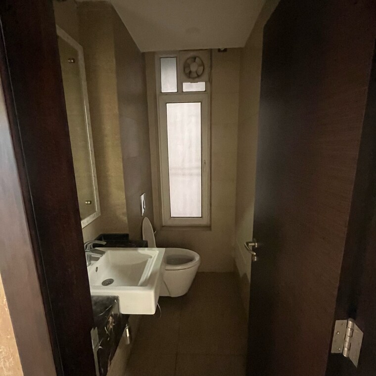 Bathroom, mahindra-luminare 3 Bedroom 2985 Sq.Ft. Apartment In Sector 59 Gurgaon 8450741