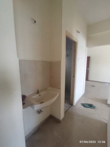 Furnished Amenities in 2 BHK Apartment at Manish Nagar – for Rent