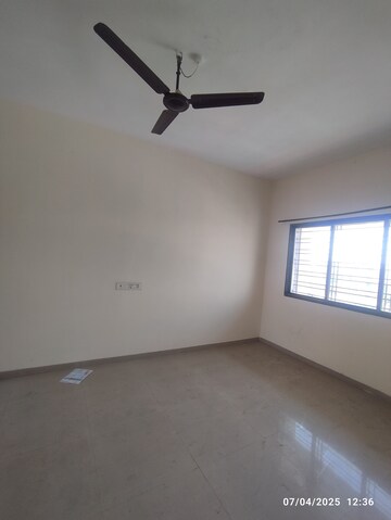Room in 2 BHK Apartment at Manish Nagar – for Rent