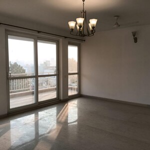 Room in 4 BHK Apartment at Emaar The Vilas, Dlf Phase ii – for Sale