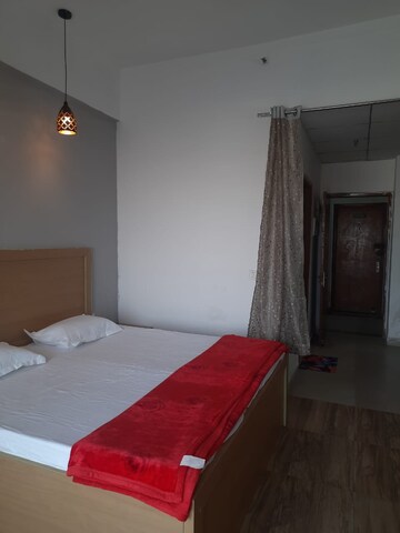 1 BHK Apartment For Rent in Paramount Golfforeste, Zeta I Greater Noida