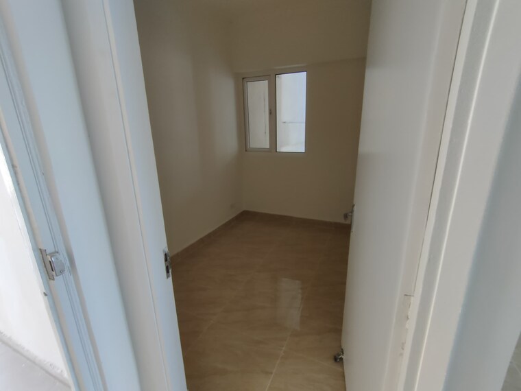 Room, upsidc site b 3 Bedroom 1250 Sq.Ft. Apartment In Upsidc Site B Greater Noida 8450797