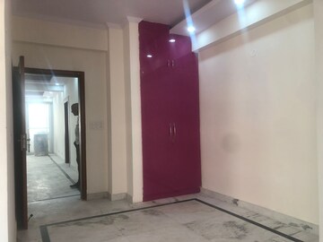 Room in 2.5 BHK Apartment at Sector 1 Vaishali – for Rent