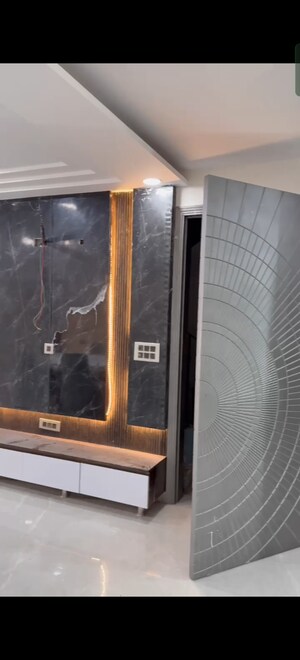 Furnished Amenities in 3.5 BHK Builder Floor at Sector 85 – for Sale