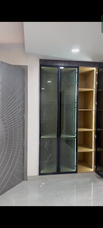 Building Lobby in 3.5 BHK Builder Floor at Sector 85 – for Sale