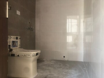 Bathroom in 2.5 BHK Apartment at Sector 1 Vaishali – for Rent