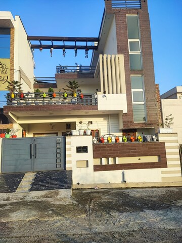 5 BHK Independent House – Exterior View View at Sahastradhara Road - for Rent
