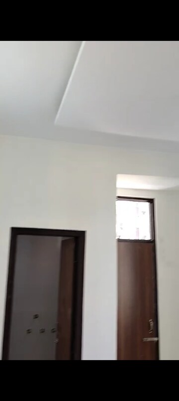 Room in 2 BHK Builder Floor at Vaishali – for Sale