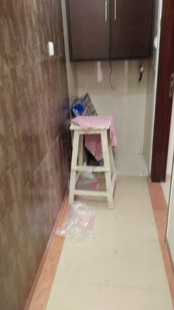  2 BHK Apartment at Abhishek Apartment Andheri West, Andheri West – for Rent