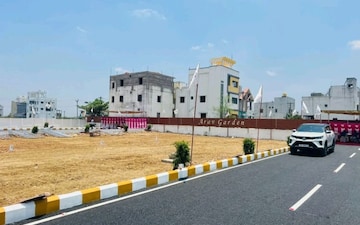 Plot For Sale in Sector 92