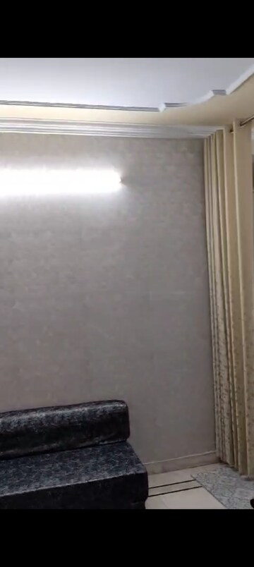 Room in 2 BHK Builder Floor at Vaishali – for Sale