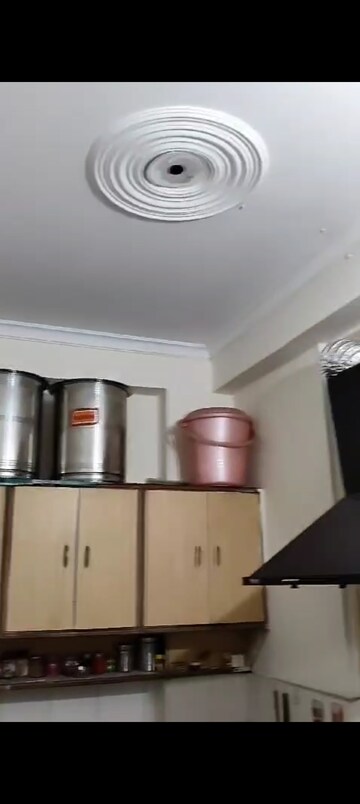 Furnished Amenities in 2 BHK Builder Floor at Vaishali – for Sale