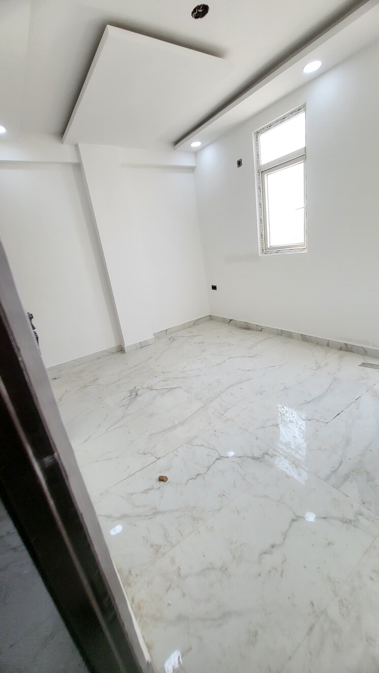 Room, knowledge park v greater noida 3 Bedroom 1550 Sq.Ft. Builder Floor In Knowledge Park V Greater Noida Greater Noida 8451020