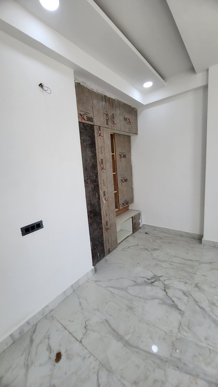 Room, knowledge park v greater noida 3 Bedroom 1550 Sq.Ft. Builder Floor In Knowledge Park V Greater Noida Greater Noida 8451020