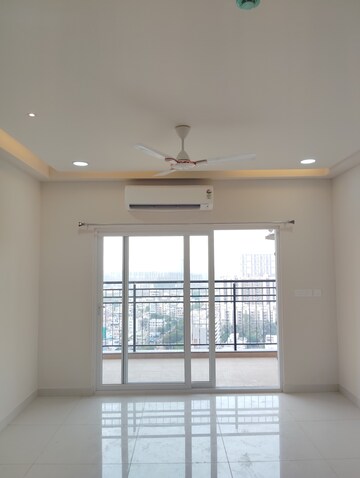 Room in 3.5 BHK Apartment at Prestige Tranquil, Kokapet – for Rent