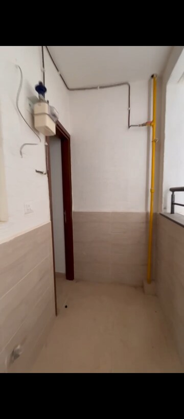 Room in 3.5 BHK Apartment at Prestige Tranquil, Kokapet – for Rent