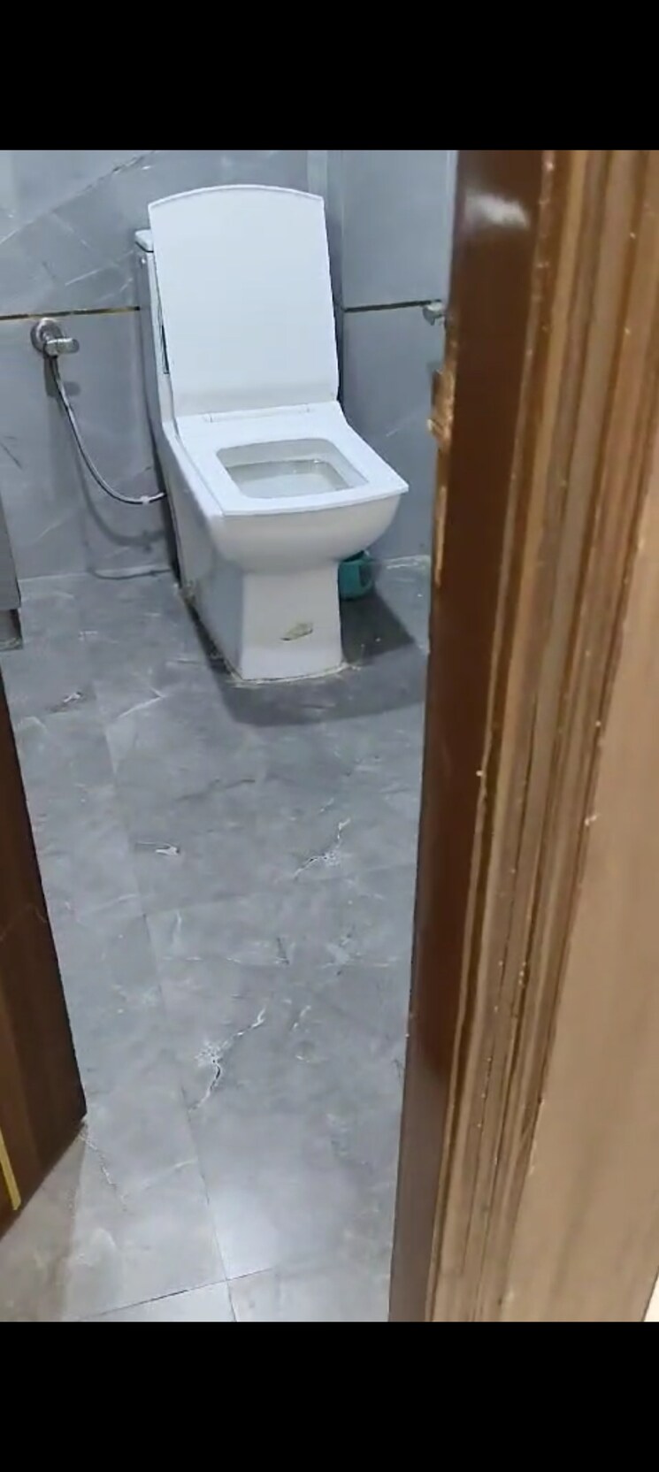 Bathroom, vaishali sector 2 3 Bedroom 1350 Sq.Ft. Builder Floor In Vaishali Sector 2 Ghaziabad 8451077