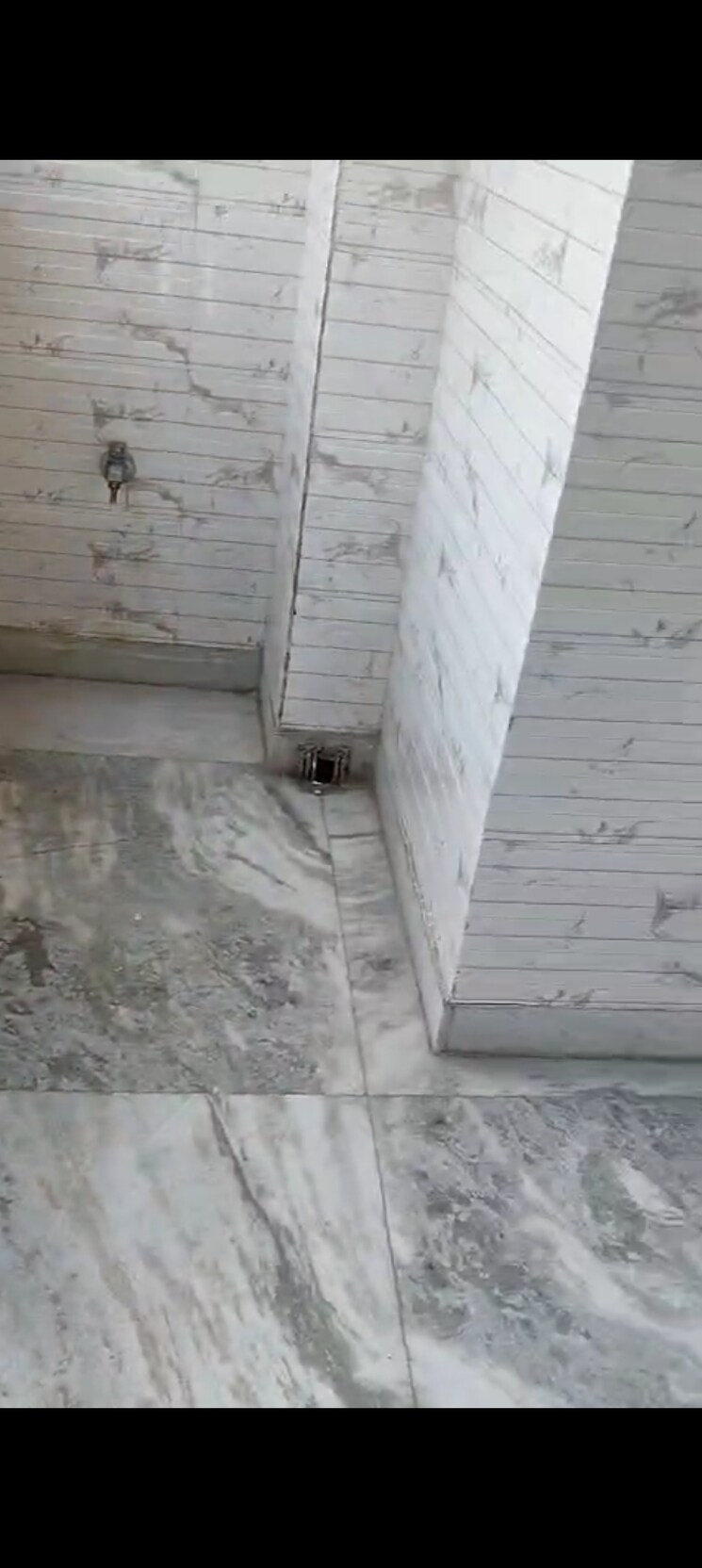 Bathroom, vaishali sector 2 3 Bedroom 1350 Sq.Ft. Builder Floor In Vaishali Sector 2 Ghaziabad 8451077