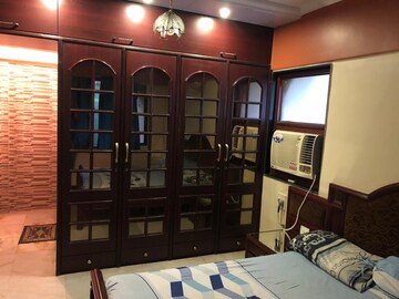 Room in 2 BHK Apartment at Hiranandani Gardens Tulip, Powai – for Rent