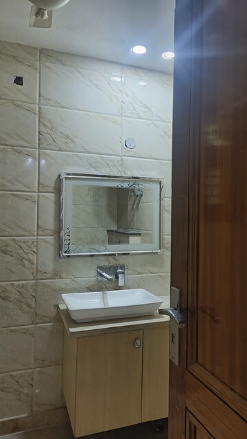 Bathroom in 3 BHK Builder Floor at New Rajinder Nagar – for Rent