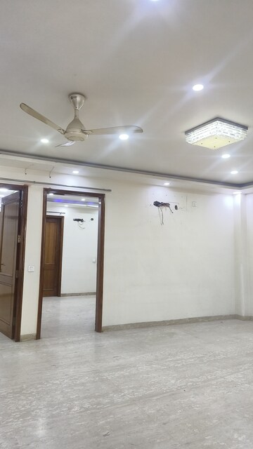 Room in 3 BHK Builder Floor at New Rajinder Nagar – for Rent