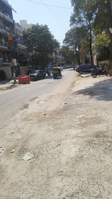 Parking in 3 BHK Builder Floor at New Rajinder Nagar – for Rent