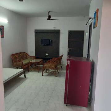 Living Room in 2.5 BHK Apartment at Ansal Sushant Golf city, Sushant Golf City – for Rent