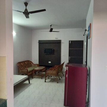 Living Room in 2.5 BHK Apartment at Ansal Sushant Golf city, Sushant Golf City – for Rent