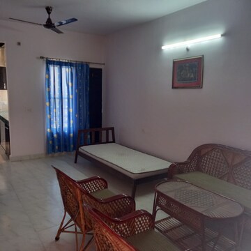 Living Room in 2.5 BHK Apartment at Ansal Sushant Golf city, Sushant Golf City – for Rent
