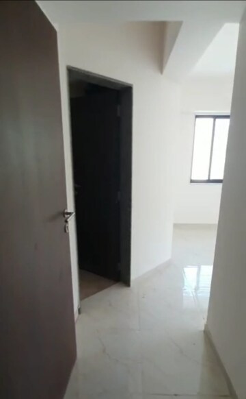Room in 2 BHK Apartment at Sunteck City Avenue 2, Goregaon West – for Rent