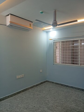 Room in 2.5 BHK Apartment at Bollineni Bion, Kothaguda – for Rent