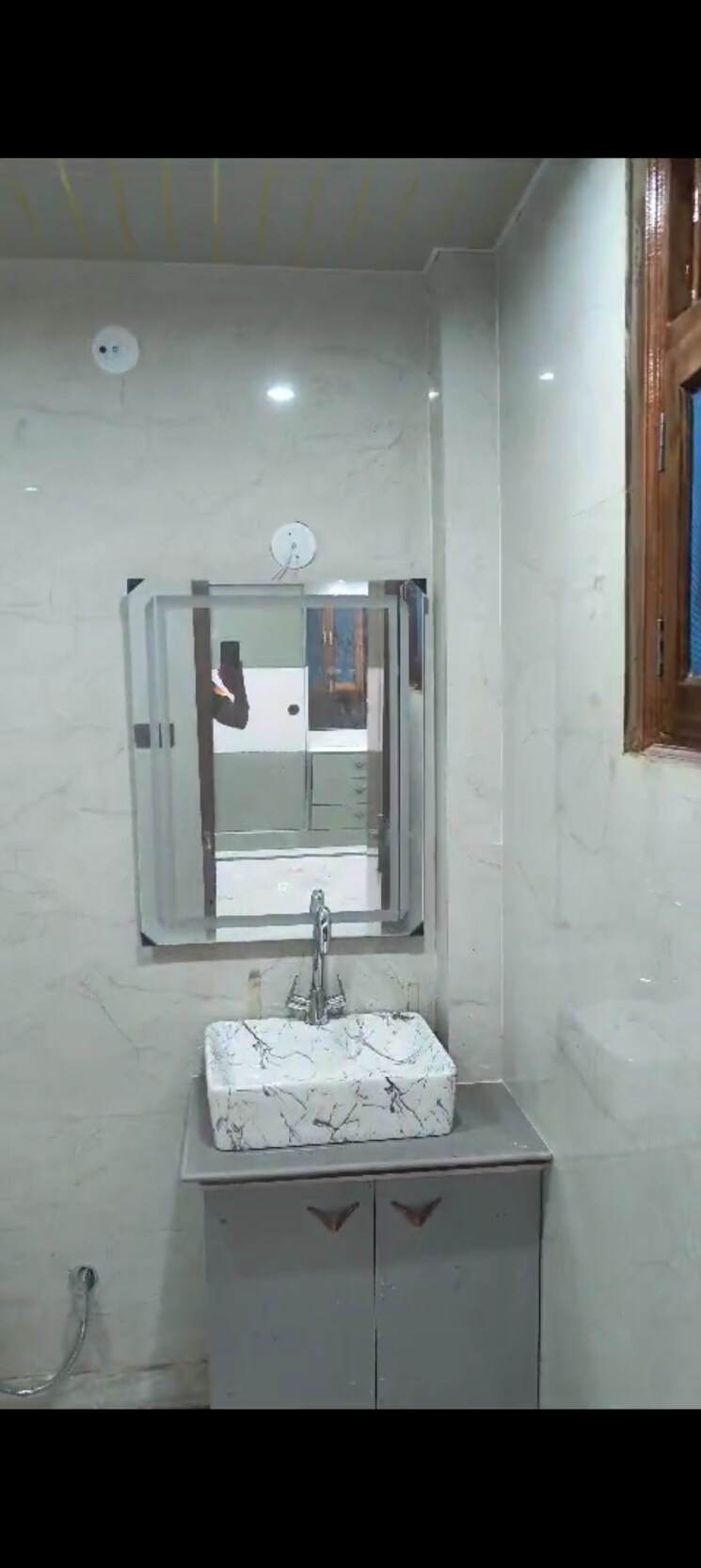 Bathroom, indrapuram 4 Bedroom 130 Sq.Mt. Builder Floor In Indrapuram Ghaziabad 8451550