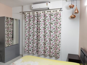 Bedroom in 2 BHK Apartment at Prestige Lakeside Habitat, Varthur – for Rent