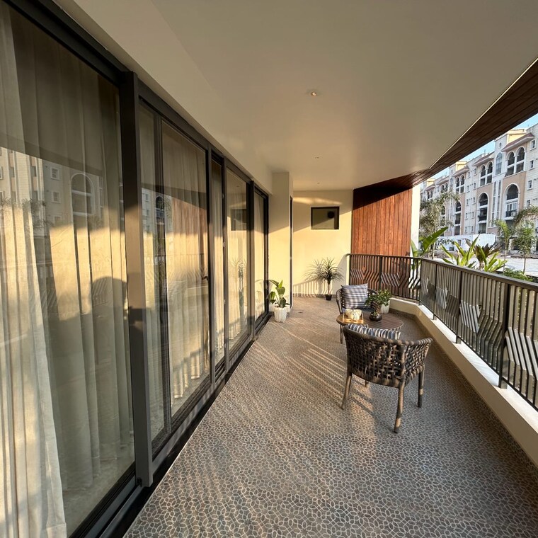 Balcony, ambala highway 3 Bedroom 2325 Sq.Ft. Apartment In Ambala Highway Zirakpur 8451656