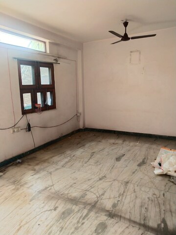 Master Bedroom in 2 BHK Builder Floor at Sector 22 – for Rent