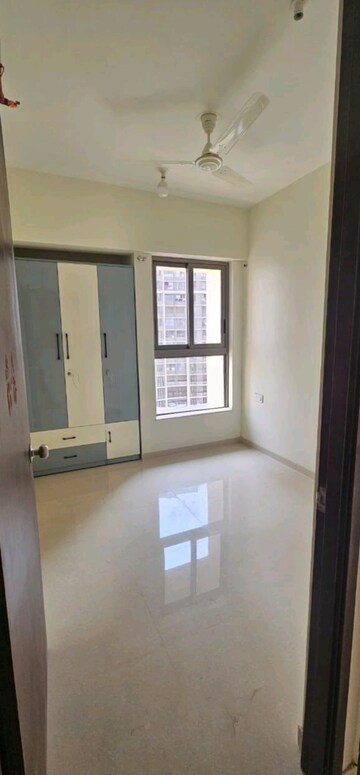 Bedroom in 2 BHK Apartment at Kalpataru Paramount, Kapur Bawdi – for Rent