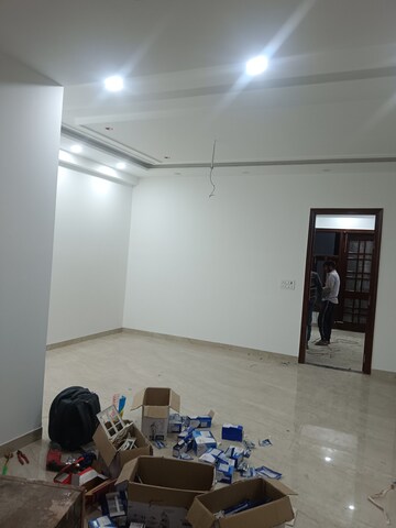 Master Bedroom in 2.5 BHK Independent House at Sector 56 – for Rent