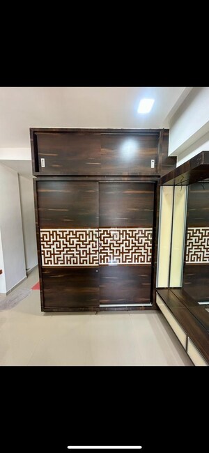 Room in 3 BHK Apartment at Science City – for Sale