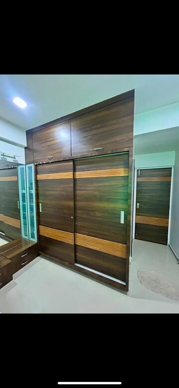 Room in 3 BHK Apartment at Science City – for Sale