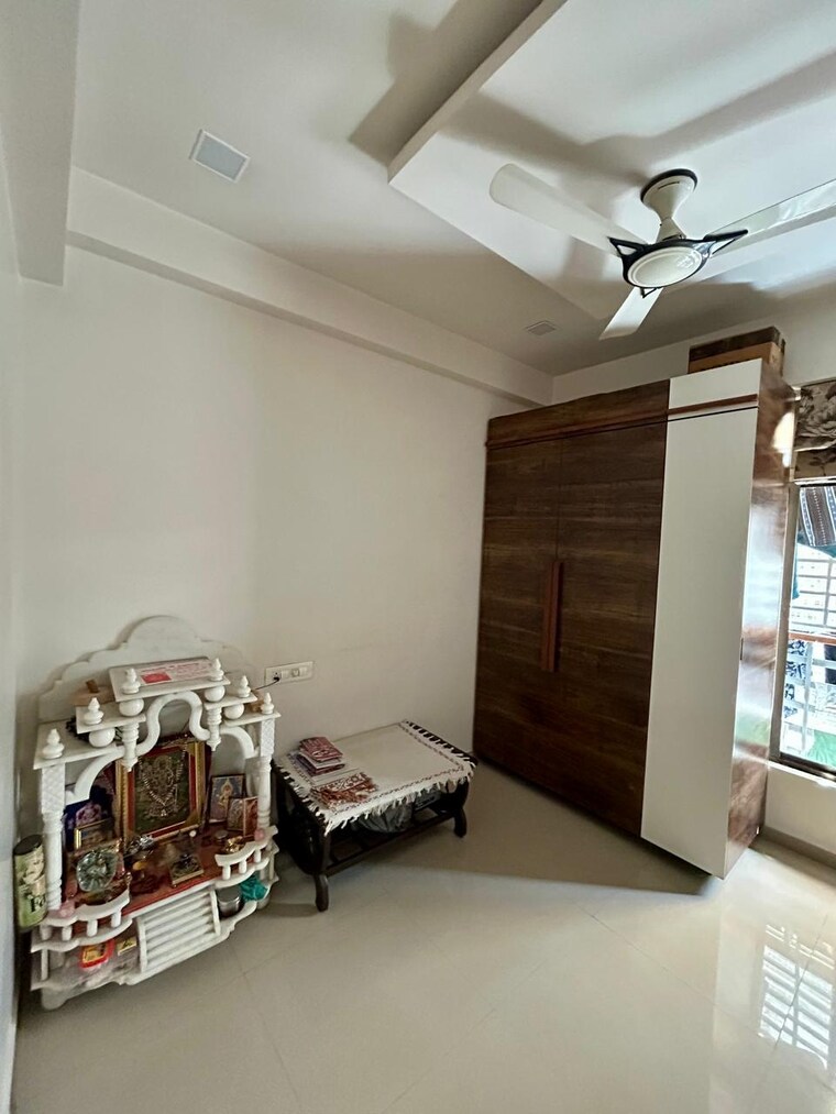 Room, science city 3 Bedroom 195 Sq.Yd. Apartment In Science City Ahmedabad 8451778