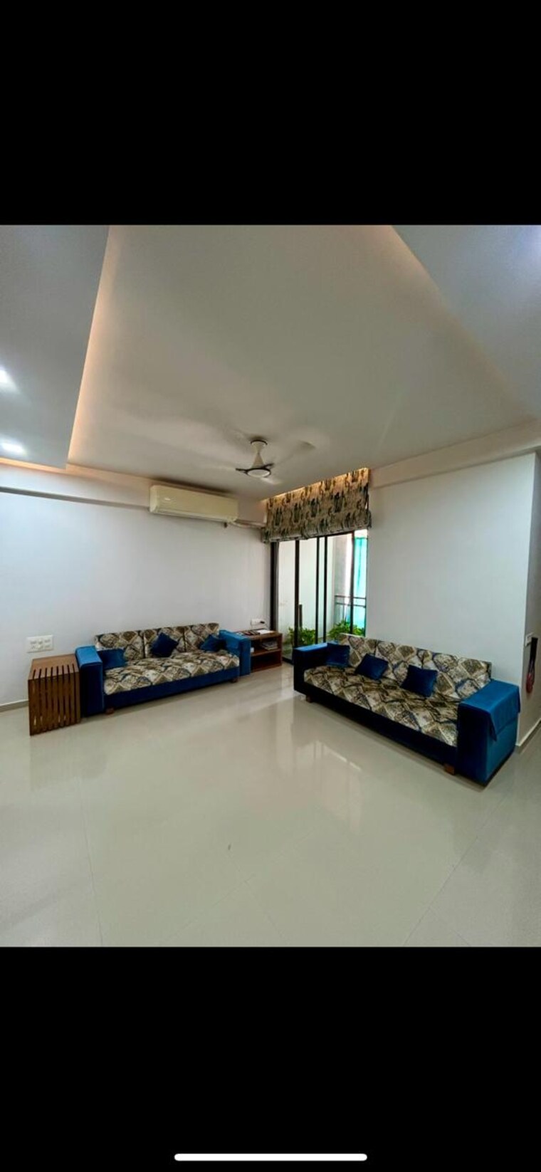 Living Room, science city 3 Bedroom 195 Sq.Yd. Apartment In Science City Ahmedabad 8451778