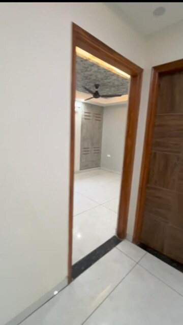 Bathroom in 2 BHK Builder Floor at RPS Palm Drive, Sector 88 – for Rent