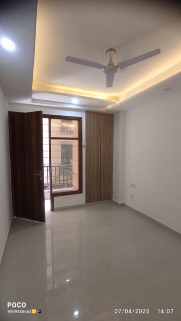 Master Bedroom in 3 BHK Builder Floor at Chattarpur – for Rent