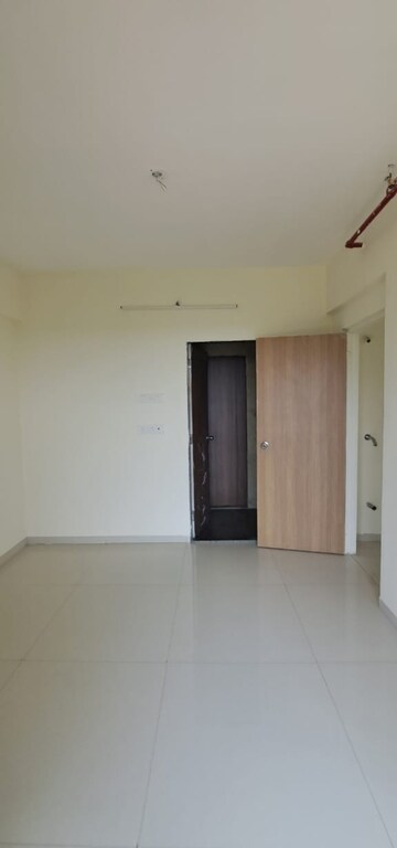 Room in 1 BHK Apartment at Vipul Mahavir Sapphire, Ghansoli – for Sale